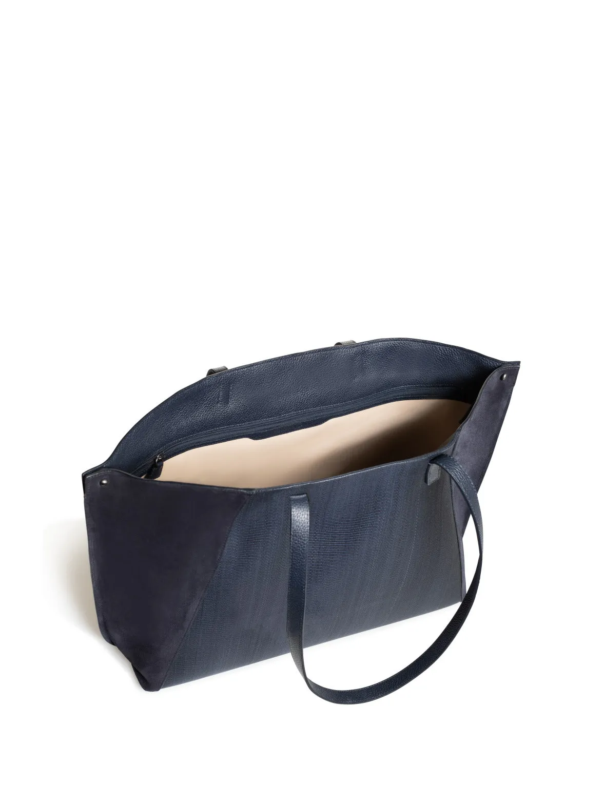 Ai Medium Shoulder Tote